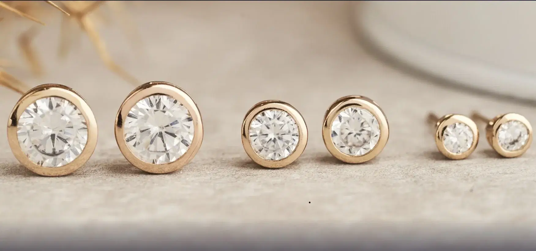 Diamonds Studs